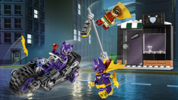 LEGO Batman Movie: Погоня за Женщиной-кошкой 70902 — Catwoman Catcycle Chase — Лего Бэтмен Муви Кино