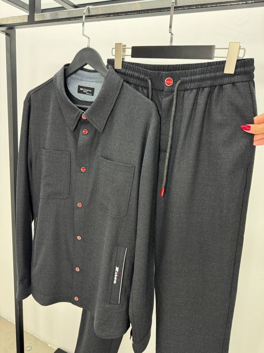Прогулочный костюм Kiton