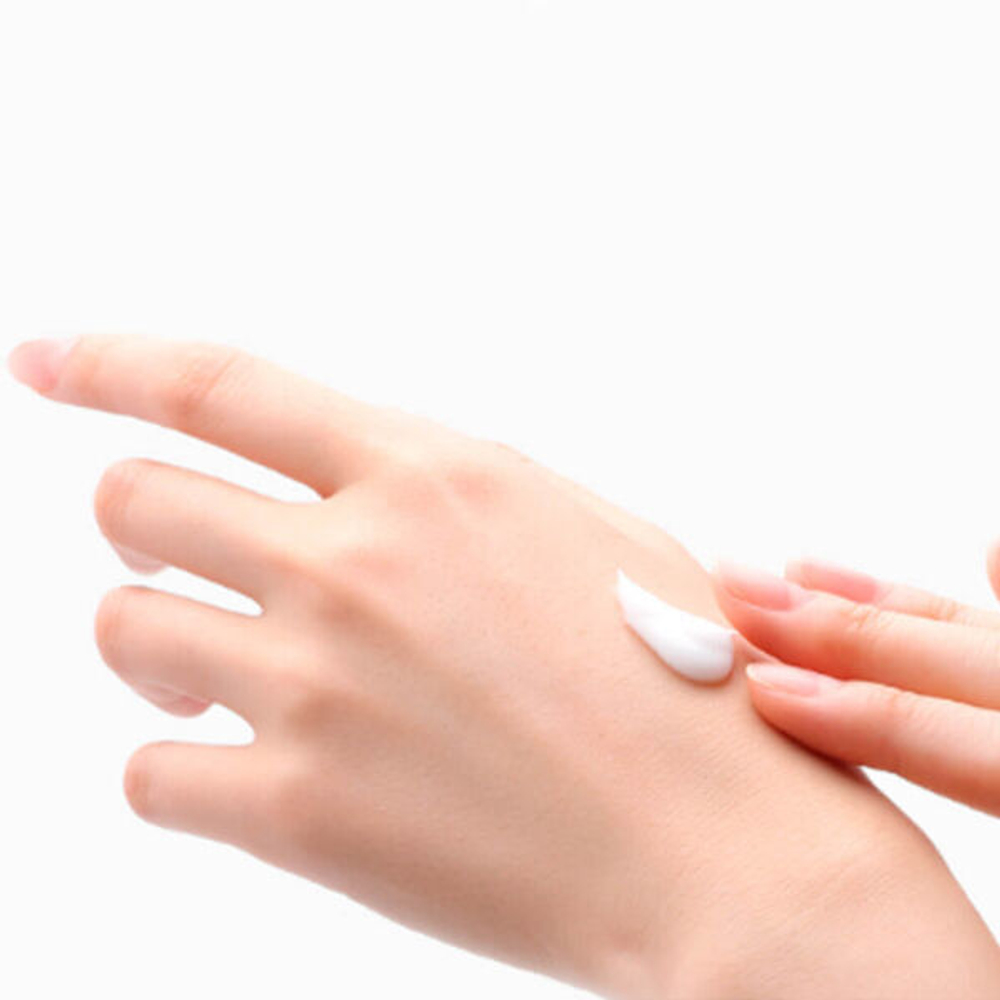 Набор кремов для рук с гиалуроновой кислотой JMsolution Water Luminous S.O.S Ringer Hand Cream, 1шт (50мл) + 1шт (100мл)