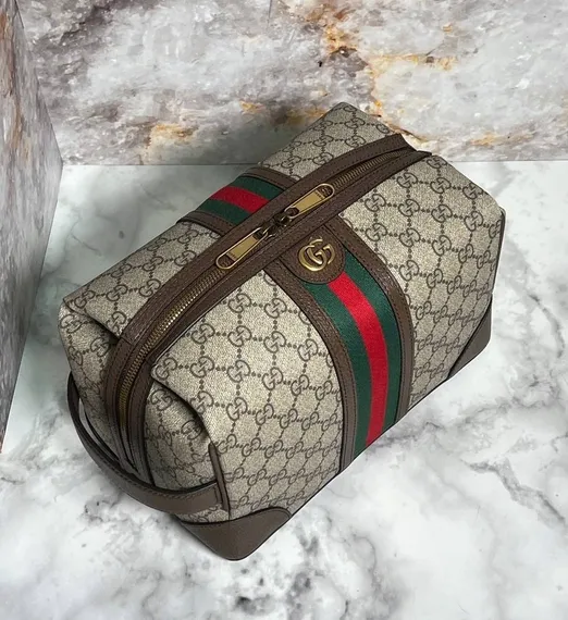 Косметичка Gucci GG Supreme Savoy