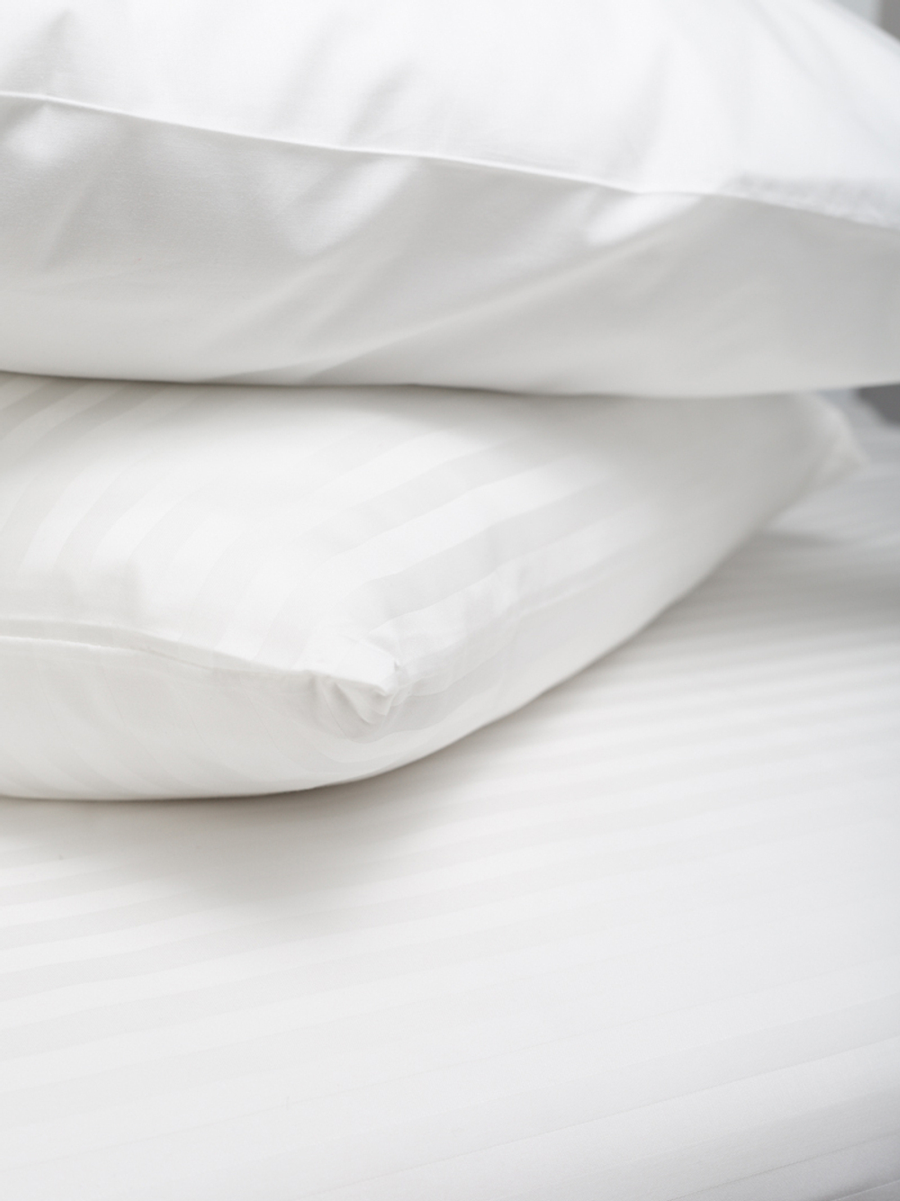 Наволочки 50 на 70 сатин белые