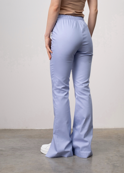 Брюки-клеш с разрезом