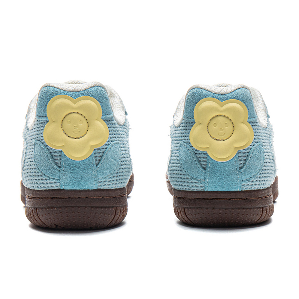 Li Ning Slip Resistant Abrasion Resistant Low top Table Tennis Shoes Unisex Sky Blue