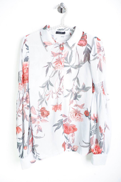 Блузка Lime цветочная, маркировка XS, визуально на 42 размер