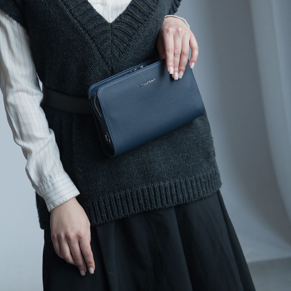 Женская поясная сумка Emilie из кожи теленка цвета синий