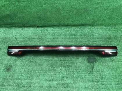 Фонарь крышки багажника Geely Monjaro (2021-н.в.)