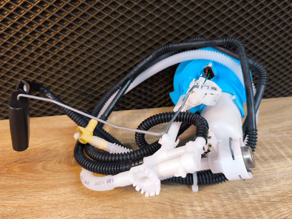 Топливный насос в сбоpе Pierburg AUDI Q3 VW Tiguаn 1.4TSi / 2.0TSi