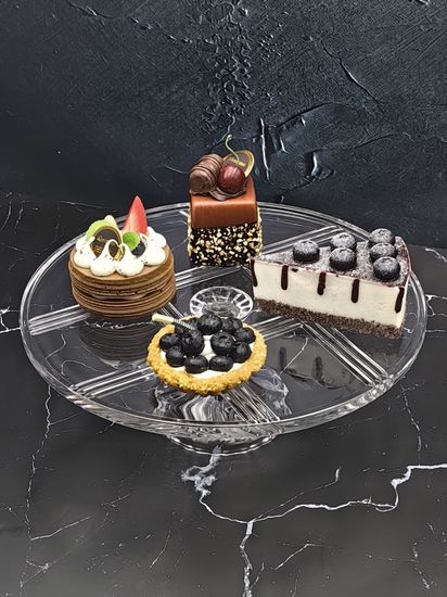 Блюдо-тортница стеклянная на ножке 29,5х11,5 см.