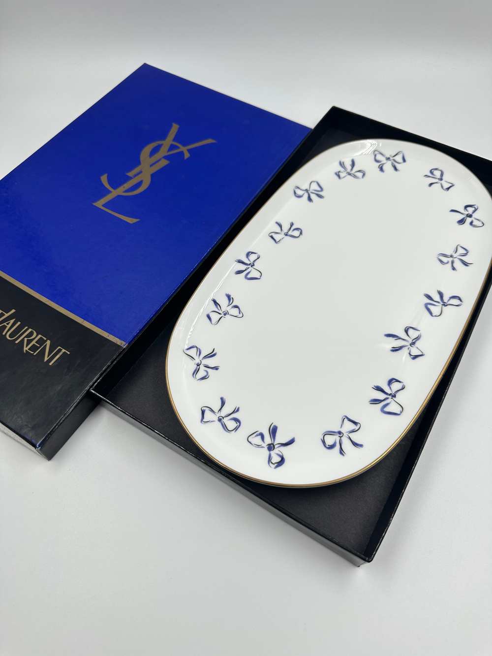 Блюдо Yves Saint Laurent by Yamaka