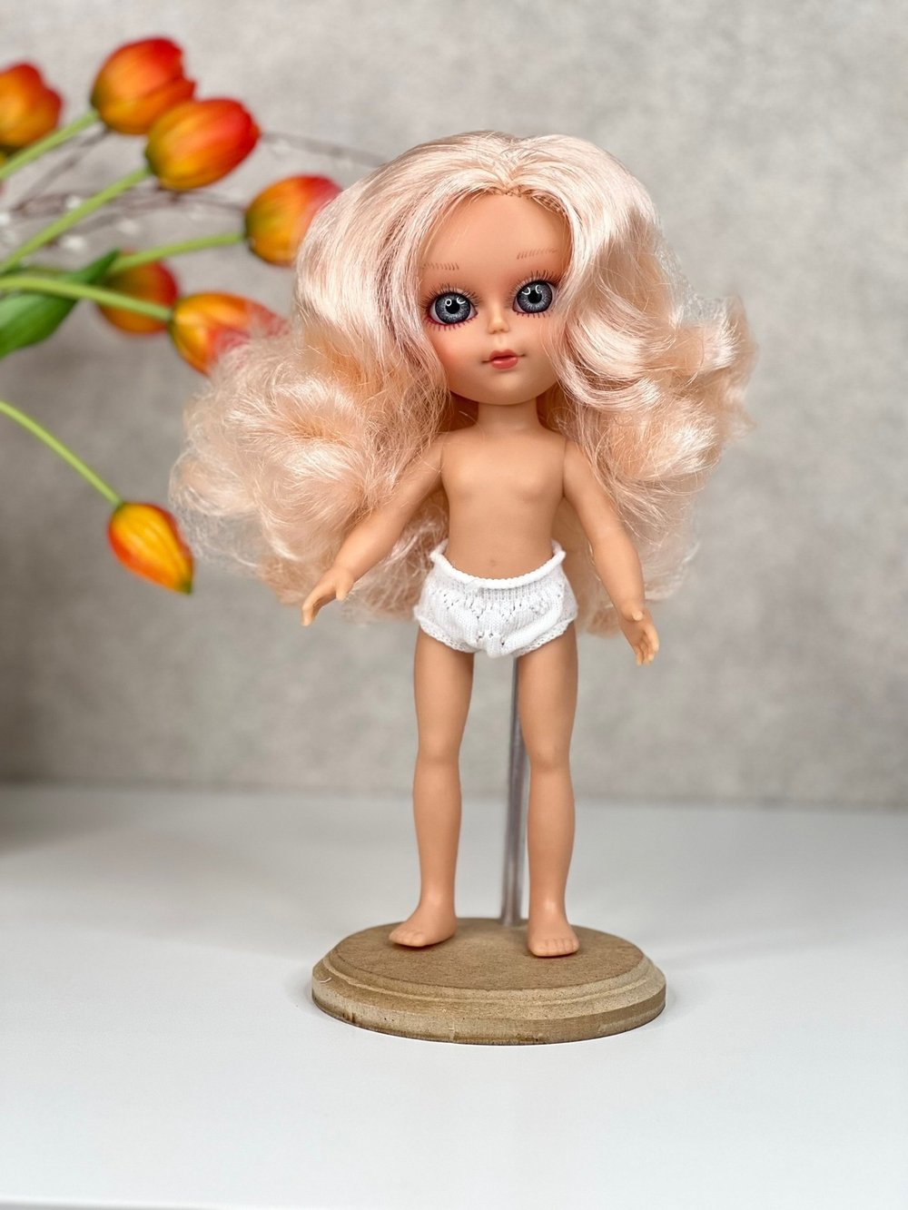 Кукла Nines виниловая 30см Dainty без одежды (2440W15)