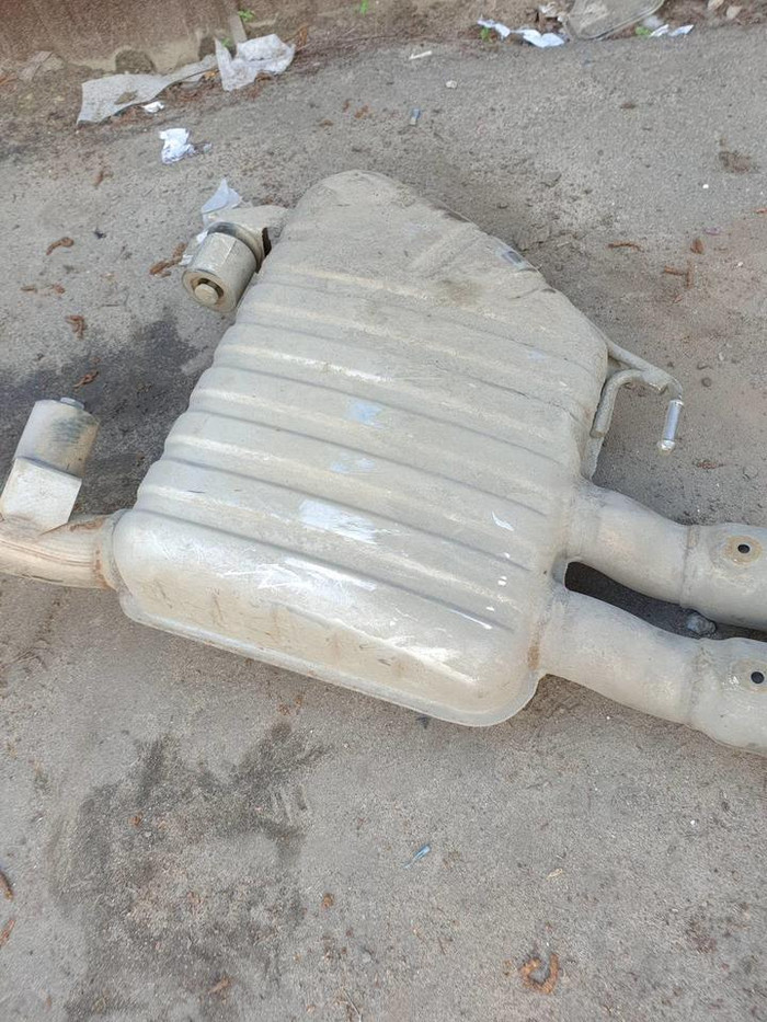 Глушитель Jaguar F-PACE (2016-н.в.)