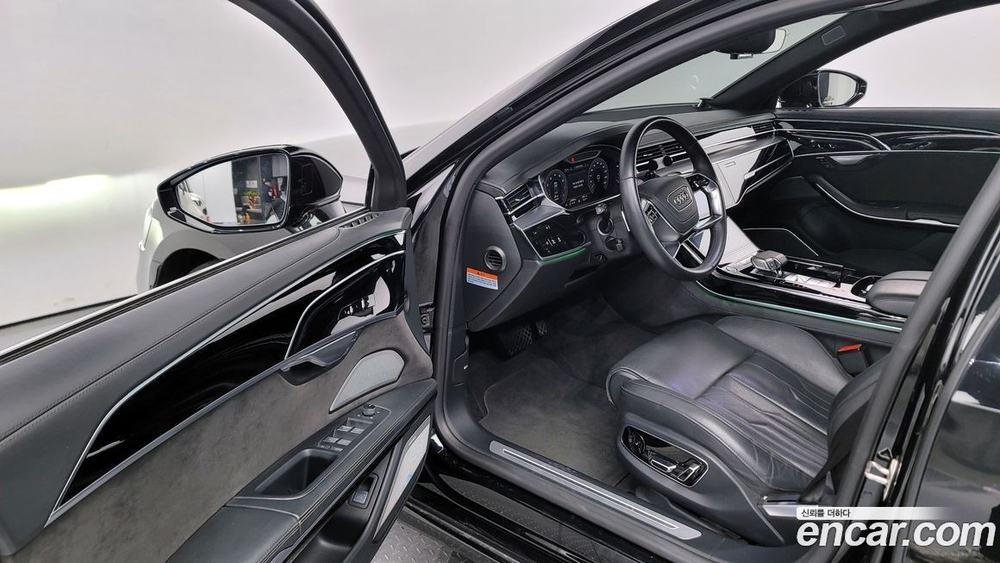 Audi A8 (D5) 55 TFSI Quattro LWB (12.2019)