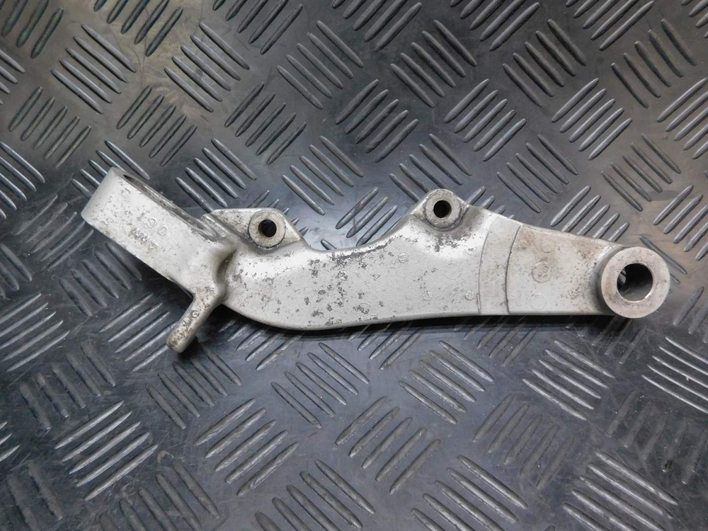 Кронштейн заднего суппорта Yamaha Road Star XV1600