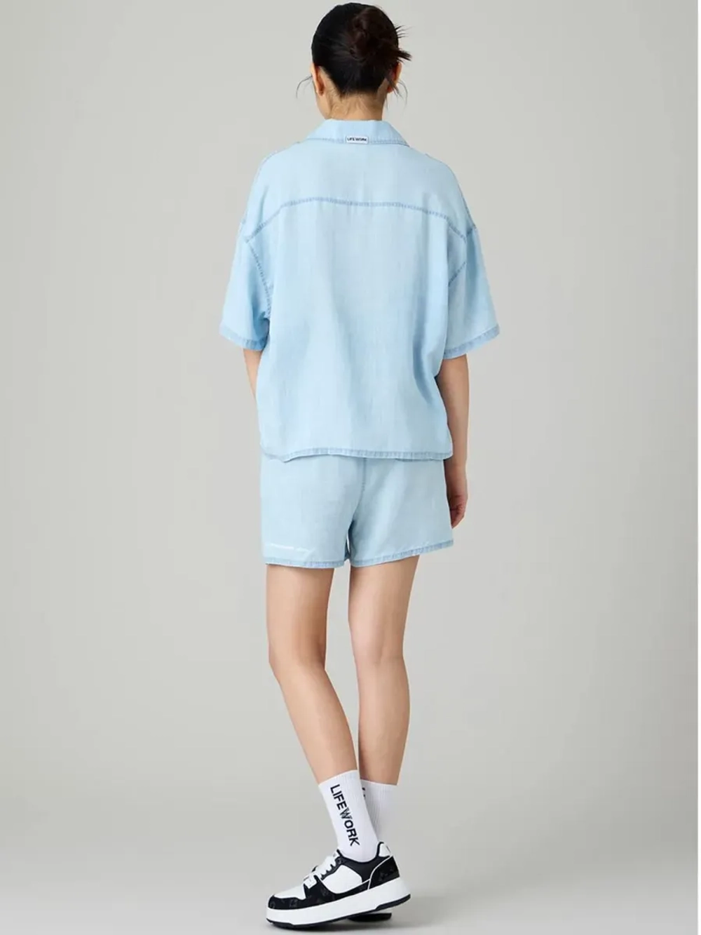 Джинсовые шорты со шнурком из тенсела