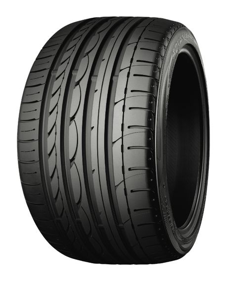 Yokohama Advan Sport V103 245/45 R17 99Y