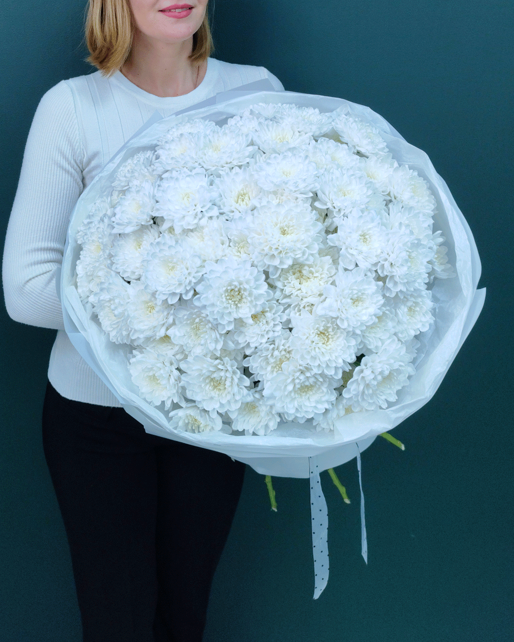 Большой пышный букет из воздушной хризантемы,15 веток(00262)