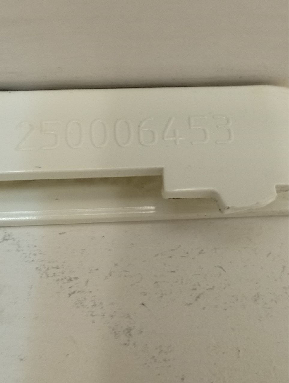 RST703DW кт18 Верхняя крышка для стиральных машин Hotpoint-Ariston C00294333 б/у