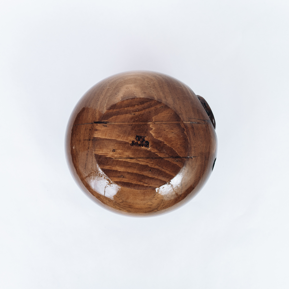 Деревянная клубочница из сибирского кедра (средняя) KL4