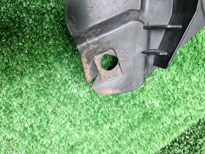 Пыльник бампера левый Mercedes E w213 (2016-2021)