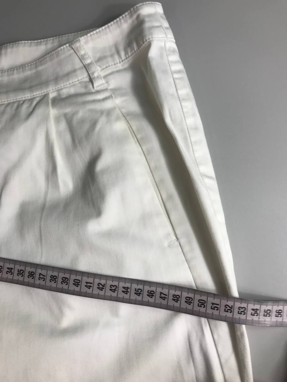 Брюки светлые летние, визуально на 48 размер