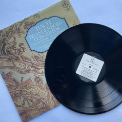 Винтажная виниловая пластинка LP Bach Бах, The Virtuosi Of England, Arthur Davison Brandenburg Concertos Бранденбургские Концерты No. 1 In F Major (UK 1972)