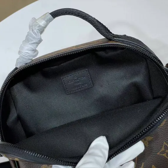 Сумка-мессенджер Louis Vuitton QUEST, коричневый