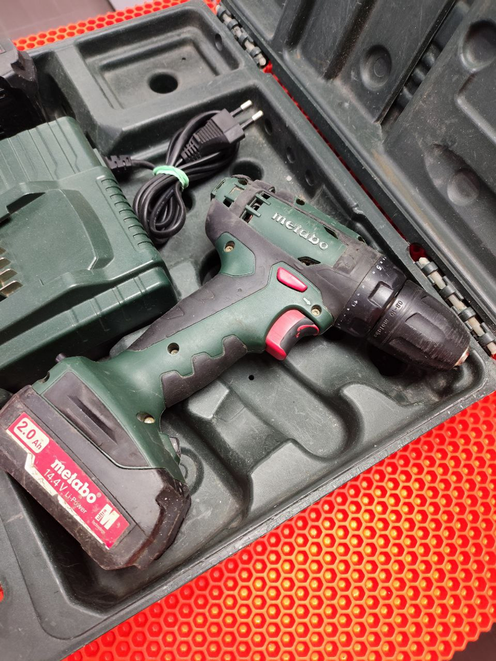 Дрель-шуруповёрт Metabo bs 14.4