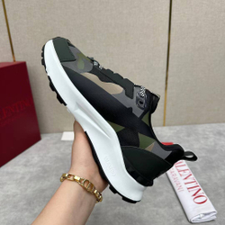 Кроссовки Valentino