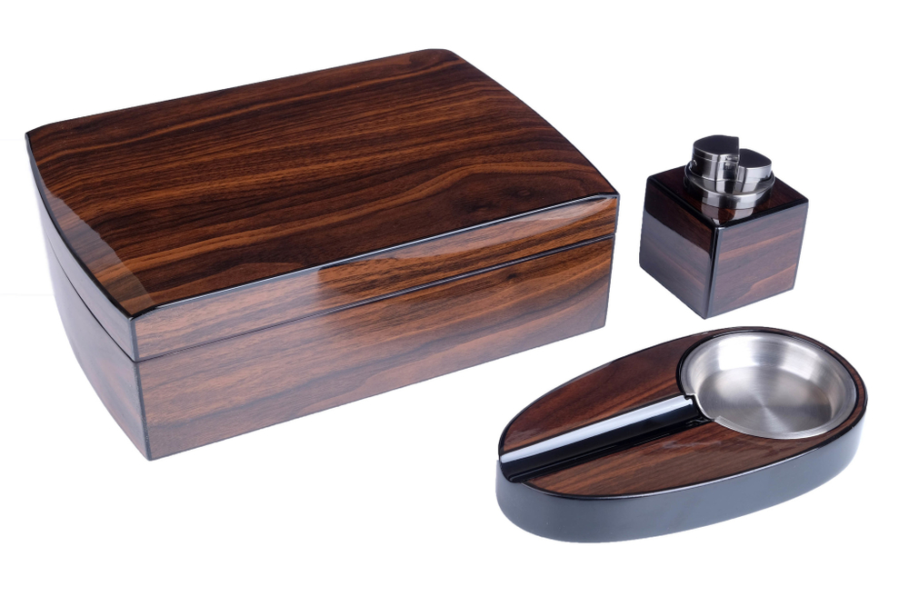 Хьюмидор Tom River на 30 сигар с подарочным набором, Орех 569-144