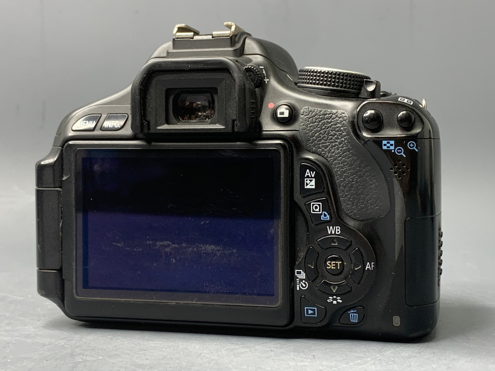 Canon EOS 600D kit 18-55mm 34000 кадров