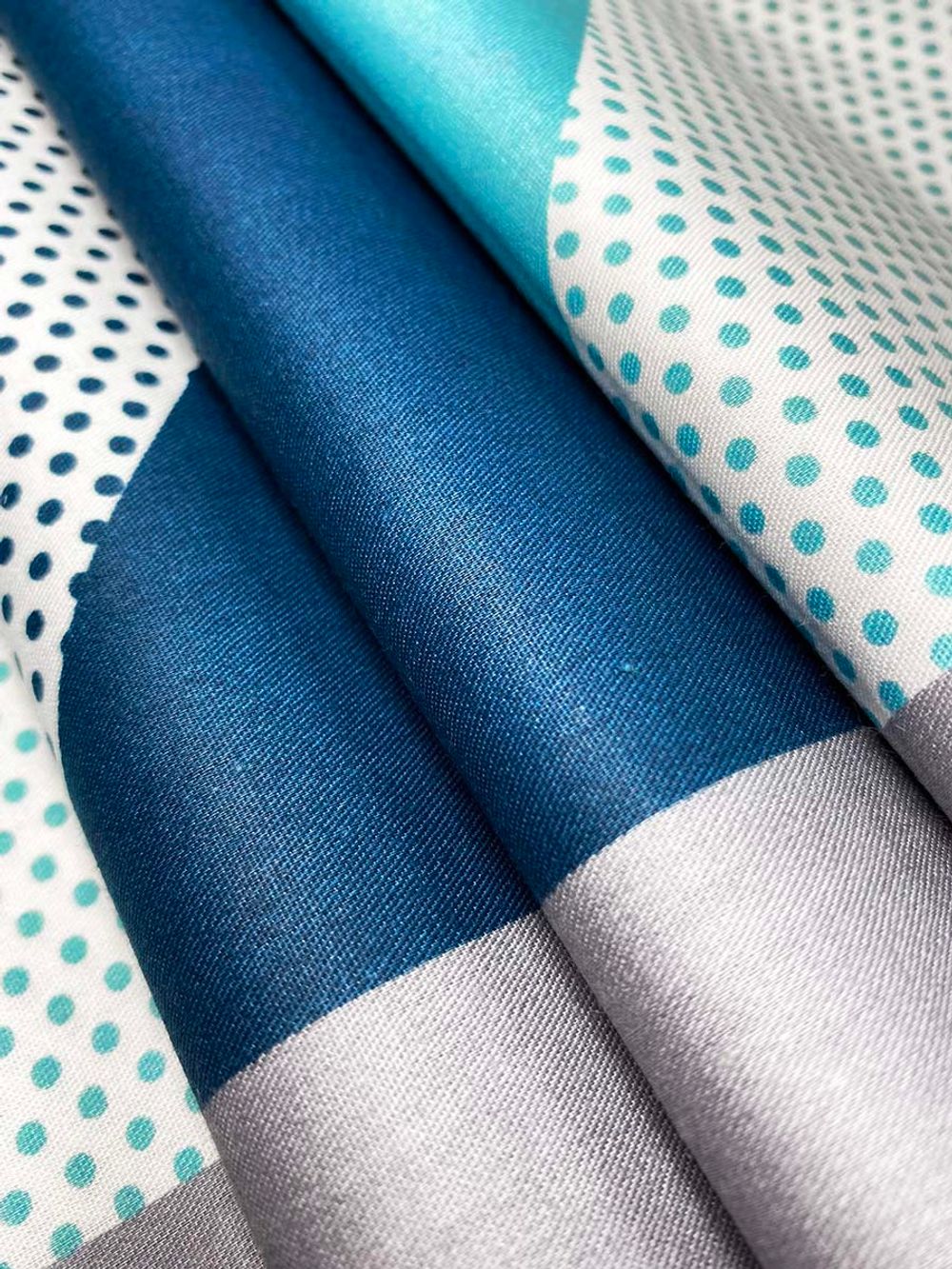 Постельное белье сатин Milky Garden "Ripon/Ripon (компаньон)" 1,5-сп Наволочка 50x70 см 1 шт Простынь на резинке 90x200 см Пододеяльник 145x215 см