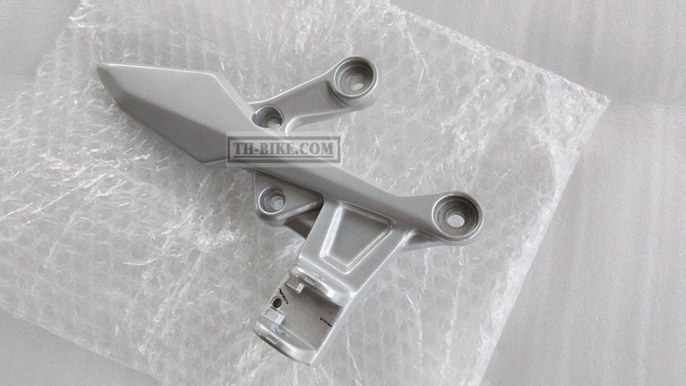 50600-MKP-J00. HOLDER, R. MAIN STEP. HONDA