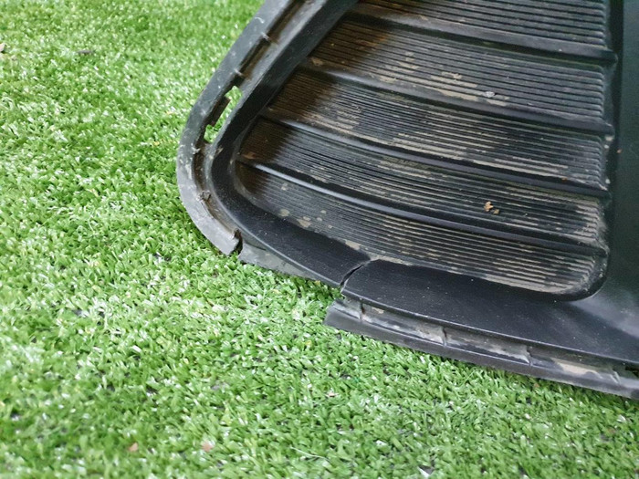 Решетка переднего бампера Kia Ceed 3 (2018-2021)