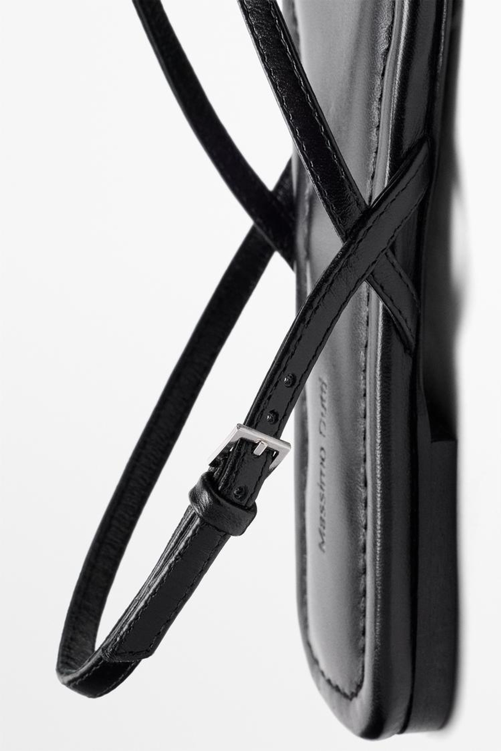 Massimo Dutti Сандалии-шлепанцы на плоской подошве с камнями, черный