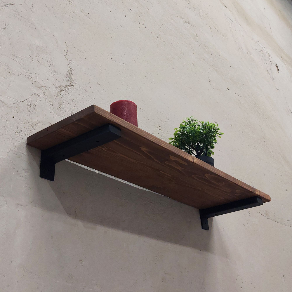 Настенные полки из натурального дерева в стиле Лофт