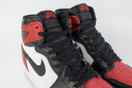 Кроссовки Nike Air Jordan 1 Bred Toe 2018 Wmns