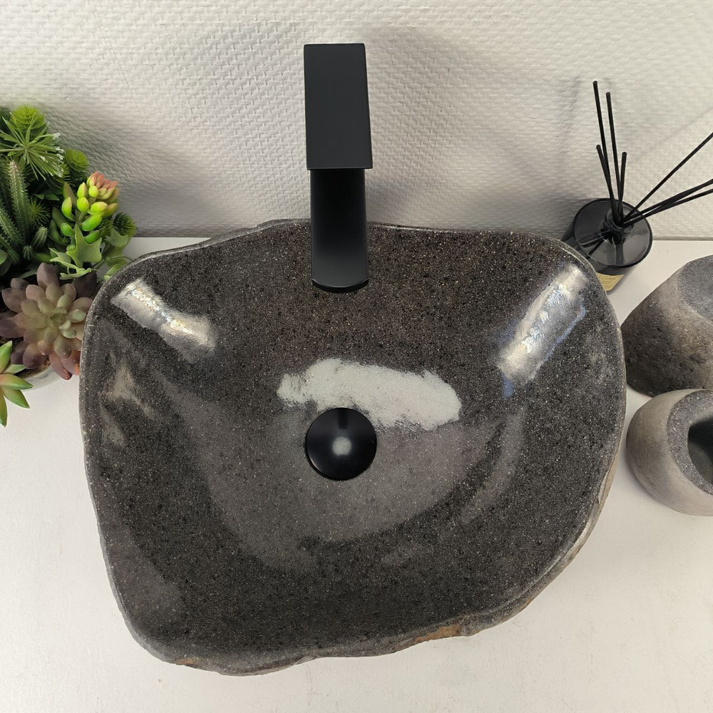 Раковина из речного камня RS-65453 44*36*15 0861