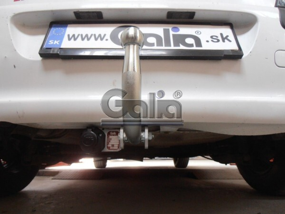 Фаркоп оцинкованный Galia C038C для Citroen C4 2004-2010, 2010-, Peugeot 307 2001-2007, Peugeot 308 2007-2012(паспорт и сертификат в комплекте)(без электрики)