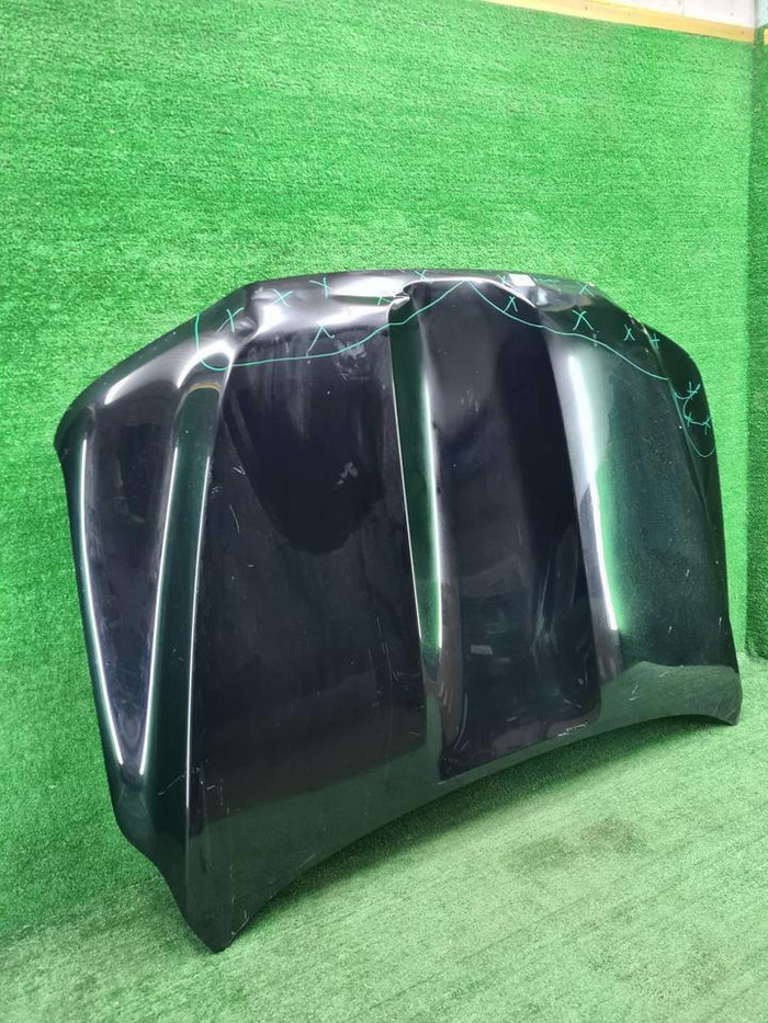 Капот Toyota Land Cruiser 300 (2021-н.в.)