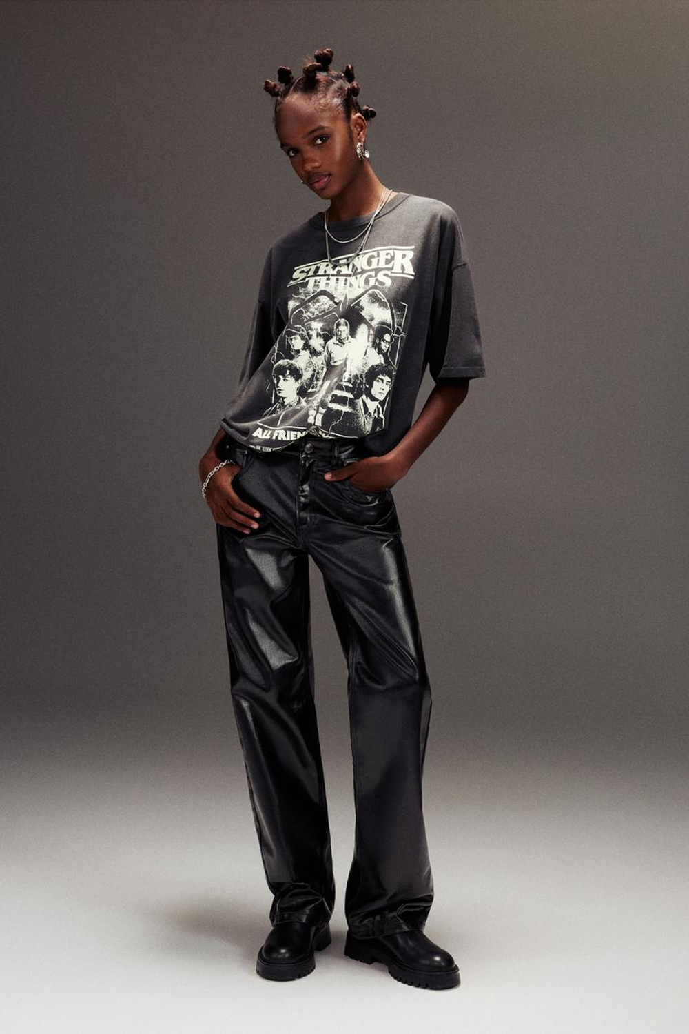 PULL&BEAR Футболка "Stranger Things ",темный антрацит