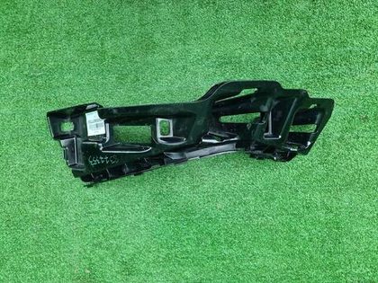 Кронштейн бампера правый Mercedes S W223 (20-нв)