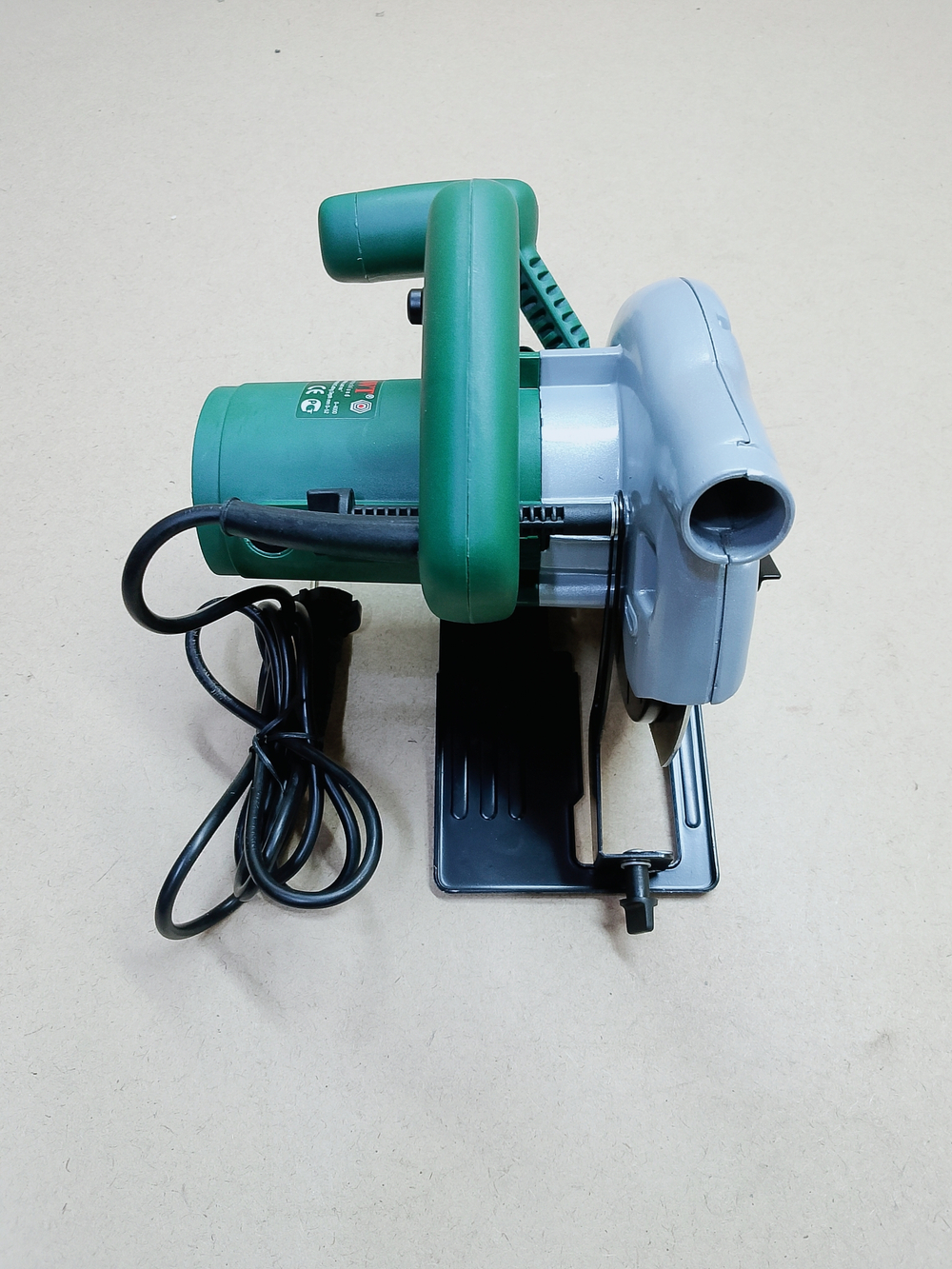 Пила циркулярная ручная DWT HKS-1360