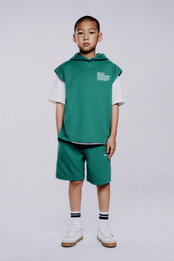ZARA КОМПЛЕКТ ИЗ ХУДИ И ШОРТОВ-БЕРМУДОВ ИЗ ТКАНИ ИНТЕРЛОК, ЗЕЛЕНЫЙ