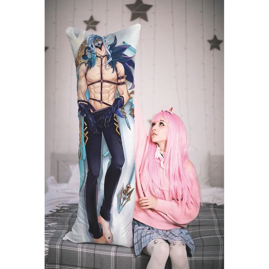 Дакимакура Дотторе Геншин Импакт арт. 1322