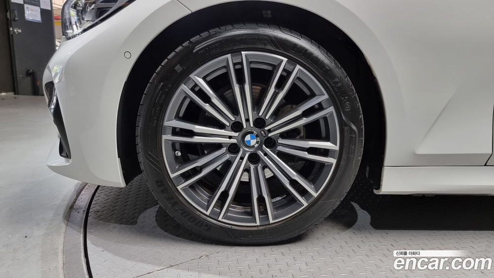 BMW 3 Series (G20) 320i M Sports (12.2021)