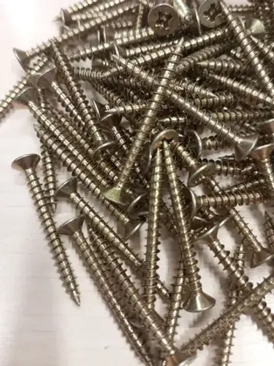 Саморез 4 x 40 мм 200 шт. 0.010 кг.