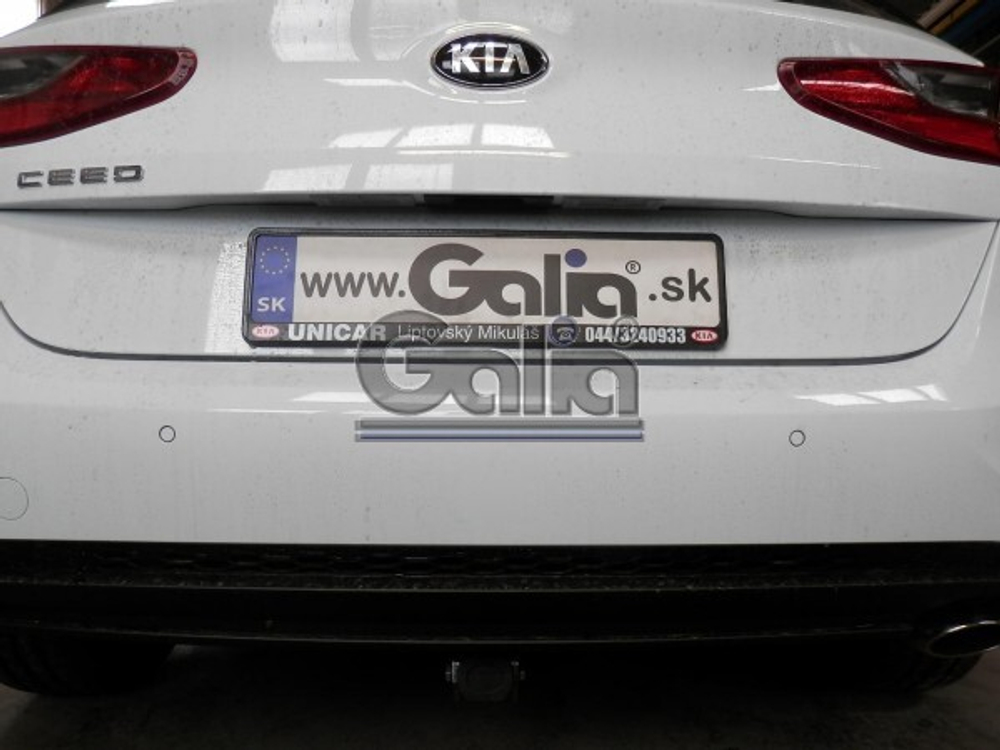 Фаркоп оцинкованный Galia K044C для Kia Ceed хетчбек 5 дверей, только бензин (не дизель) 2018-(паспорт и сертификат в комплекте)(без электрики)