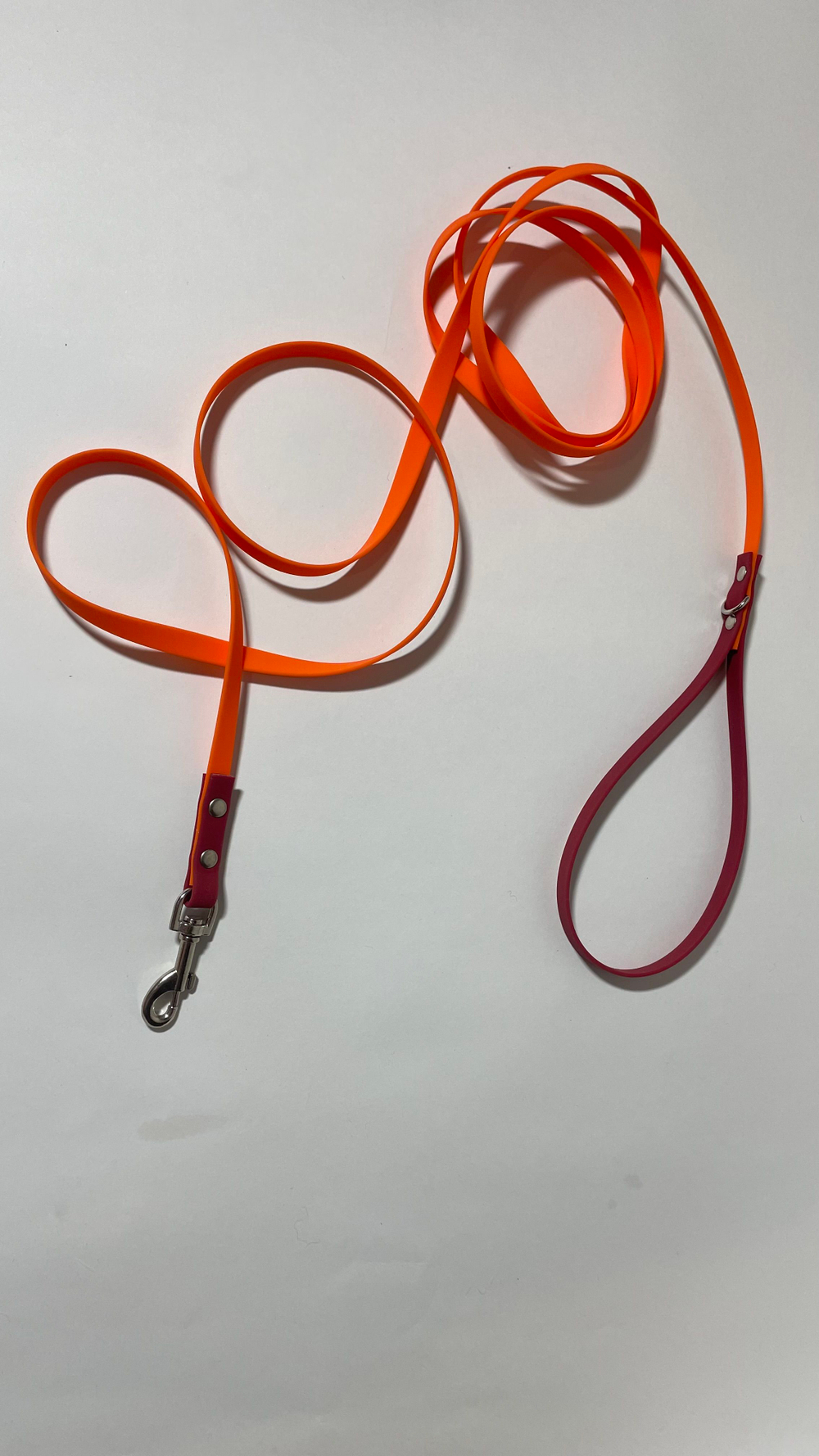 поводок для мелких пород собак 3 метра, Биотан, 10 мм, оранжевый и бордовый.