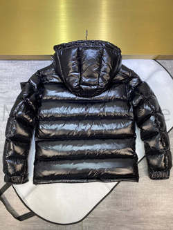 Черный пуховик Moncler Maya премиум класса