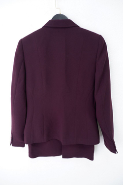 Костюм Reglan юбочный 42 размер